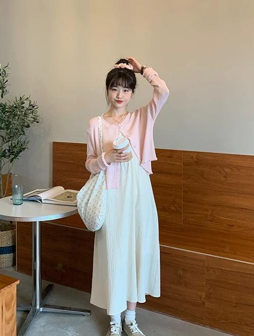 南風輕輕說 春天櫻花季一般的“粉色系穿搭”，時尚顯白又高級，誰穿誰溫柔