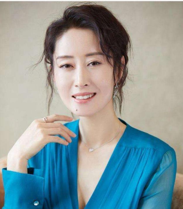 刘敏涛|离婚后不喊丈夫的名字刘敏涛因为一块冰激凌离婚,现在怎么样了