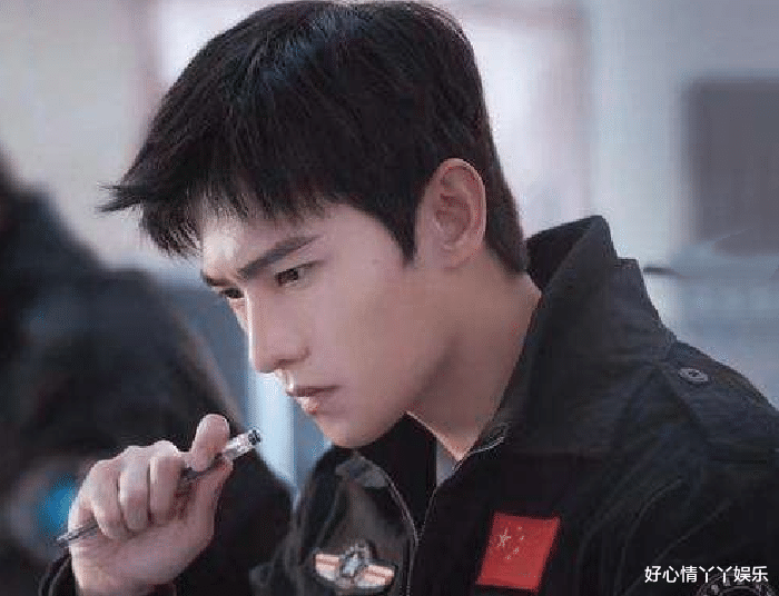 柏林|你是我的荣耀：夏晴爱不爱于途呢？其实夏晴何尝不是女版的于途！