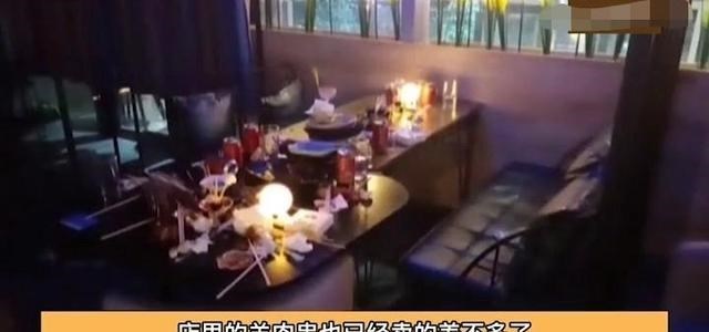 太原一女子10元买20串烤肉,却要求店家退100元,网友:出门没带脸