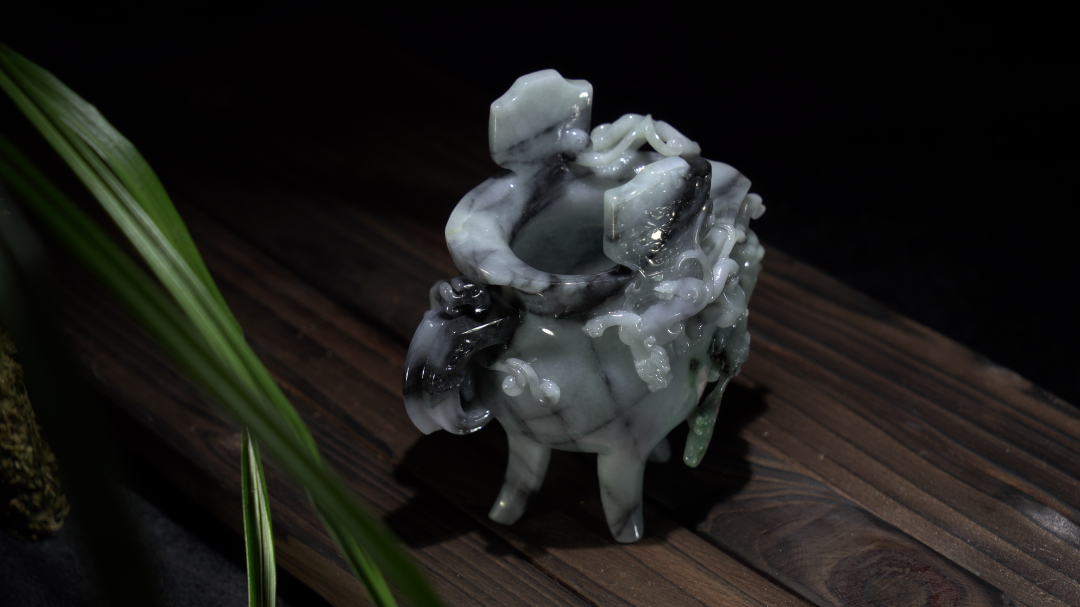 项羽|霸王举个翡翠鼎！？论玉雕师的灵感有多奇怪！？