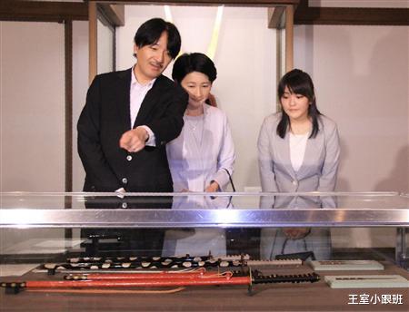 |文仁56岁生日为女儿发声,真子小室圭手牵手去做客,好甜蜜