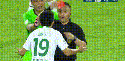 朱挺|朱挺踩踏宋龙，连发数文表清白！名嘴道出事情经过，宋龙对其宽慰