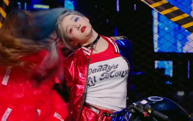 关晓彤|关晓彤cos小丑女，谁留意她肚子上的痕迹，终于明白了鹿晗的眼光