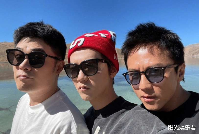 陈赫|陈赫终于晒女儿正面照了，父女同框玩游戏，5岁安安的颜值成焦点