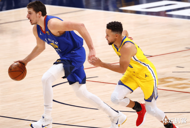 斯蒂芬·庫里|50分！57分！NBA2大巨星同日空砍，史上第3次，庫里神奇紀(jì)錄被破