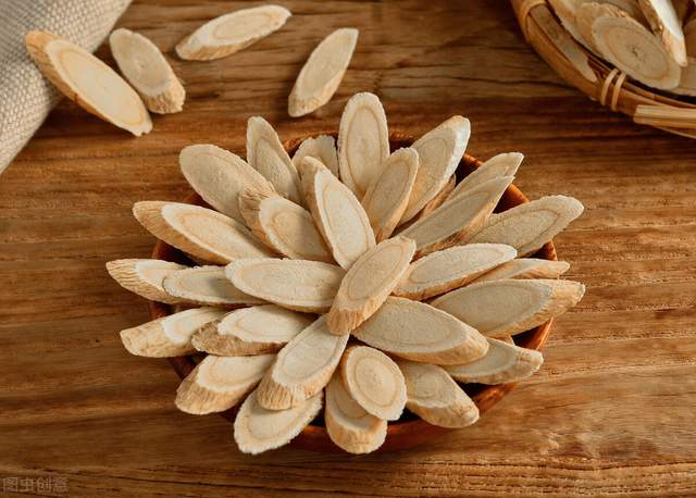 |讲一味柴胡，其5大功效，5大制法，还有哪些人需慎用，你都了解吗