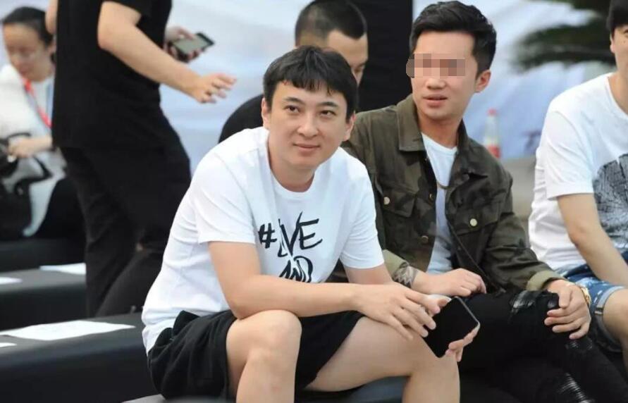 王思聪|王思聪“被迫营业”，转发自家产业广告，要继承亿万家产了？