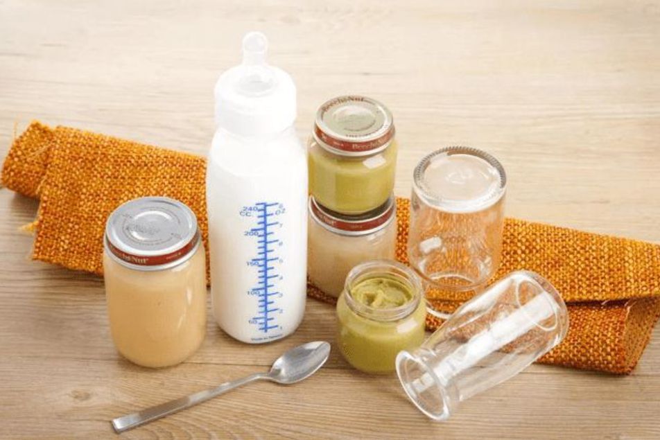 歪妈亲子故事|两名婴儿因蔬菜水冲奶粉致中毒?冲奶粉的这些“坑”,家长要避开