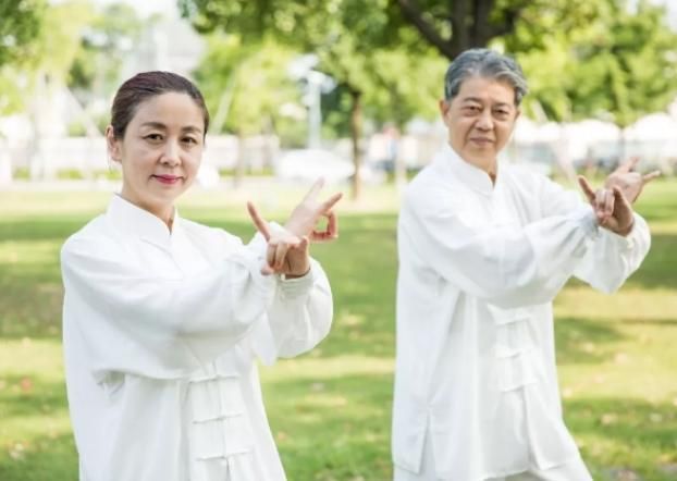 铠甲护士 老话说“人过六十，五不想”，指的是哪五不想？不妨提前了解下