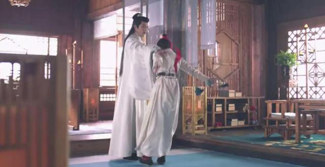 赵露思|对她的滤镜,碎了一地?