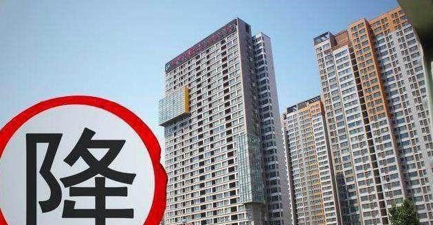 四叶草海之恋|负债5700亿，许家印却卸任了恒大地产董事长，债务怎么办？