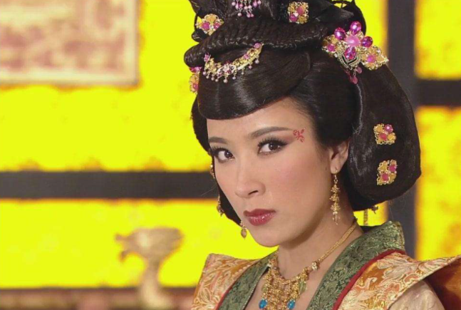 张智霖|张智霖新剧逆袭成黑马，开播1天，豆瓣满屏飘好评，连追4集收不住