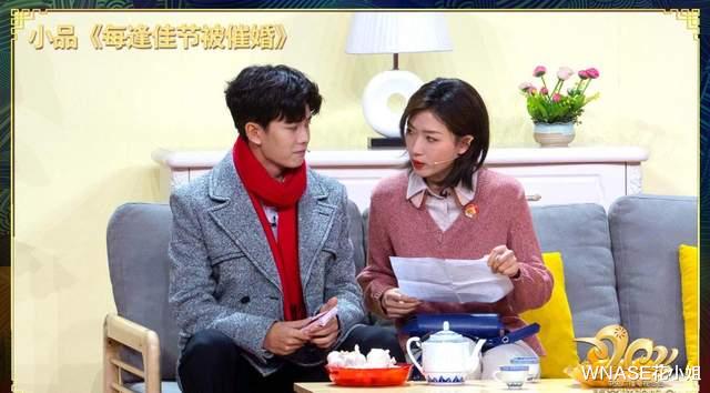 刘海|这届春晚又带火了啥？别只看口红了，她们的毛衣、风衣也都超好看