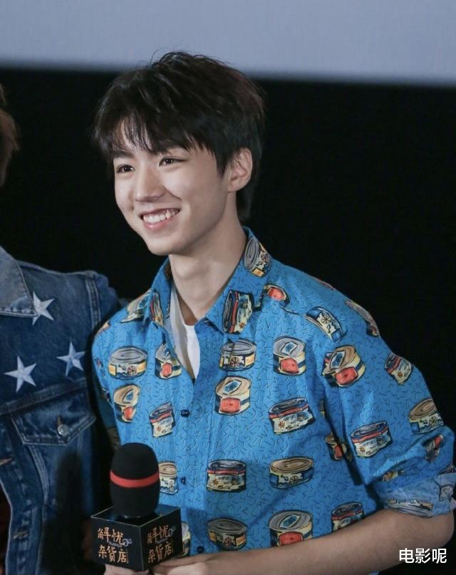 王俊凯|导播视角下的王俊凯舞台公开，上台前后小凯状态反差极大