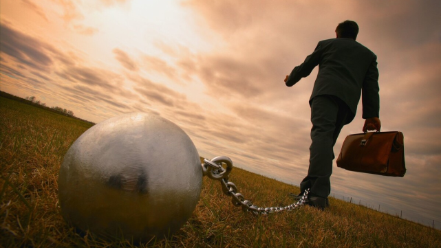 陈千雅|穷人越来越穷，不是因为“懒”，而是有“通病”