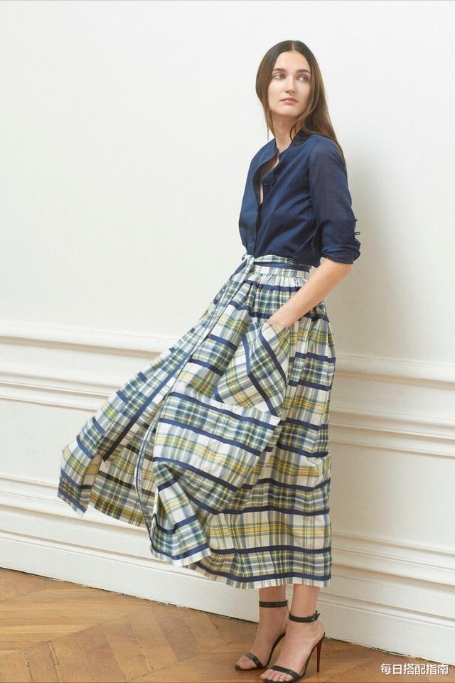 每日搭配指南|女人都要“会穿”半身裙，最全的“半身裙”穿搭攻略，照着穿就行