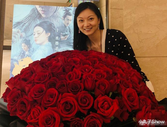 陈婷|张艺谋小31岁娇妻陈婷晒健身照，紧身衣秀魔鬼身材，小蛮腰真晃眼