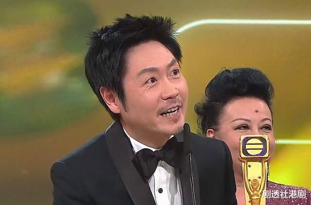 TVB|恭喜！TVB“绯闻王”疑结婚，颁奖典礼上高调表白：感谢，亲爱的