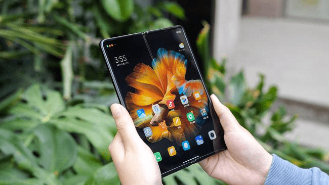 折叠屏|荣耀正式入局折叠屏赛道:折叠屏大势之下,谁才是真正的高端玩家?