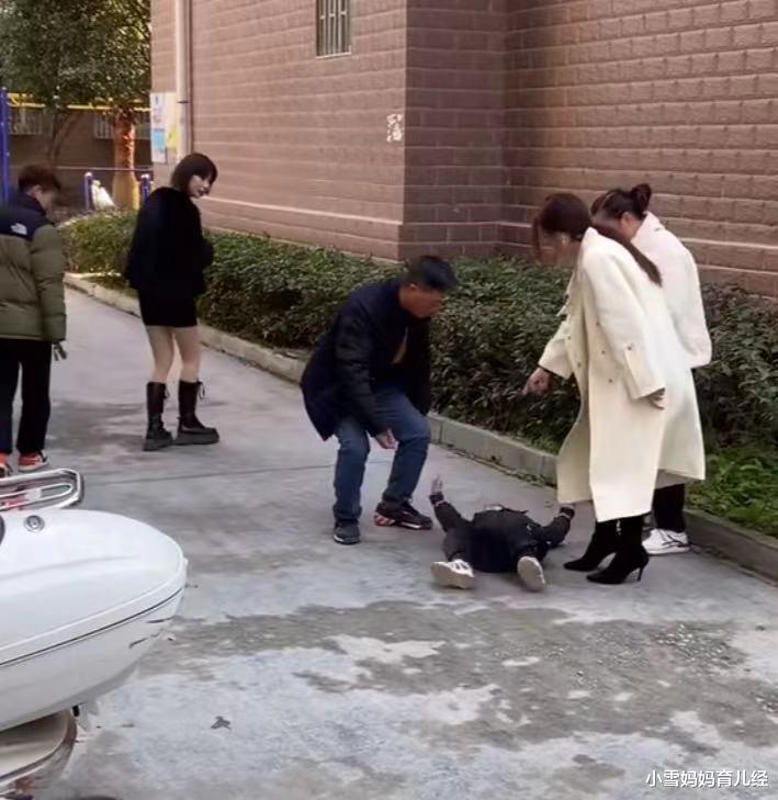 小雪妈妈育儿经|妈妈越“懒”孩子越独立，90后带娃现状：懒妈手下出勤娃