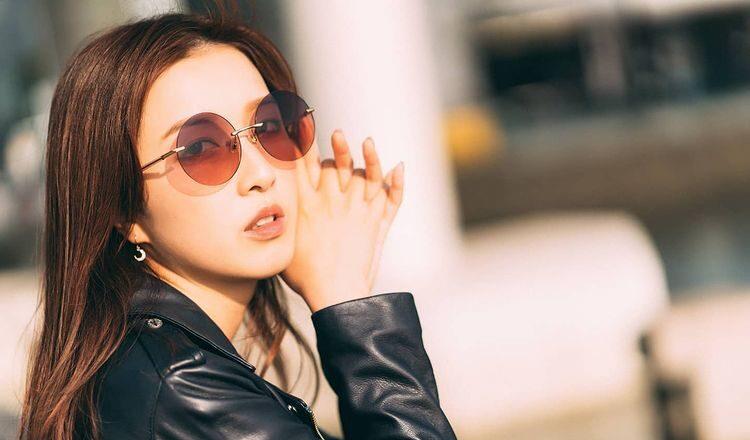 郭嘉文|郭嘉文晒情侣年历，只留下宠物照片，李泽楷真的分手了