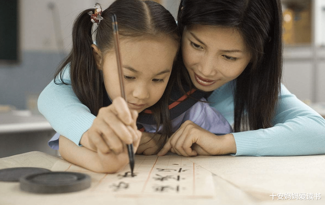 十安妈妈爱读书|北大“韦神”再现，形象焕然一新，路人调侃道：“这帅多了”