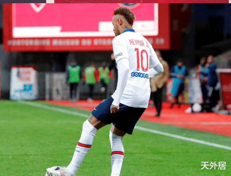法甲|2-1！时隔10年再夺冠！法甲“黑马”一飞冲天，巴黎2-0赢球丢冠