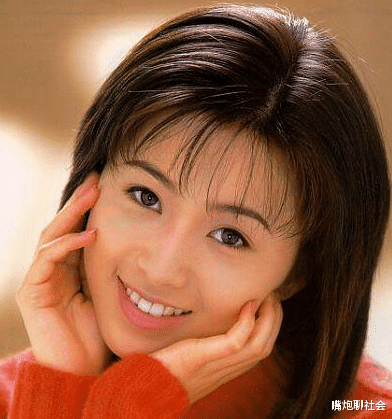 酒井法子|酒井法子的堕落之路：从玉女到艳星，乞讨，沦为国际乞丐