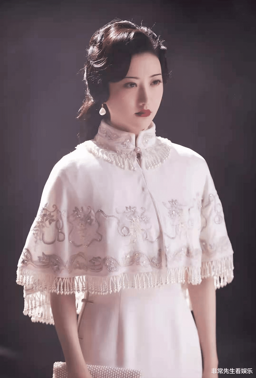 马蓉|娜扎新剧被质疑学《司藤》营销旗袍，还被吐槽丑且没质感，一大隐患影响其成爆款