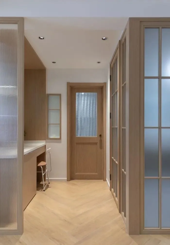 106平三居室,日式原木风格,餐厅卡座,厨房开窗+小吧台设计,大爱!