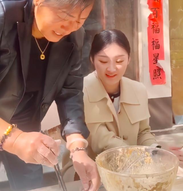 张馨予|陈亚男叔叔回应为何没要小孩，称朱小伟身体有问题，结果侄女背锅