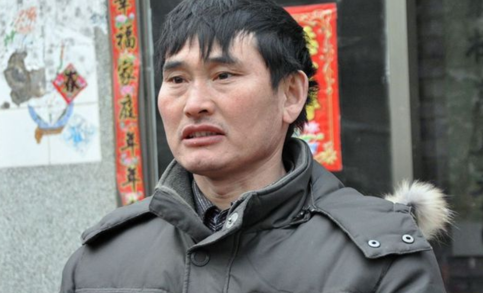 悬剑小女生 从“农村老实人”,到口碑暴跌“炒作王”,朱之文到底冤不冤?