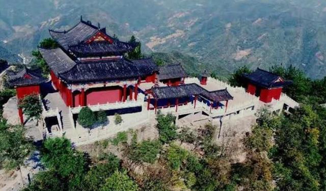 陕西 安康走红一山脉景区,耗资5500万打造,被赞关中“小武当山”