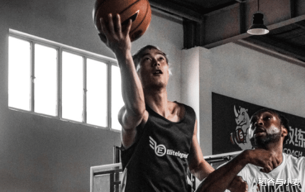 韩国队|2021年NBA选秀大会中第一位落选秀正式出炉,他的名字叫汤杰!