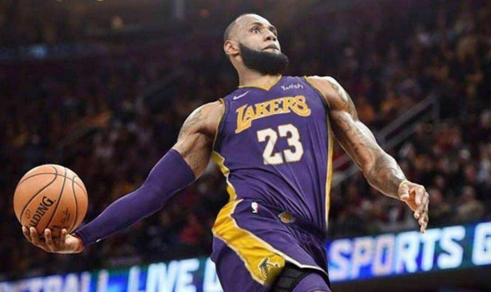 勒布朗·詹姆斯|詹姆斯不是不鉆研中投，而是不精于急停跳投，以及其它多形態(tài)跳投