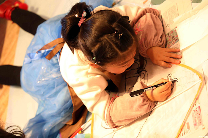 齐姐育儿|“女大十八变”越变越好看？在这个时期，孩子的五官基本就定型了