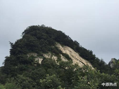 中原热点 伏牛山南麓的真武顶