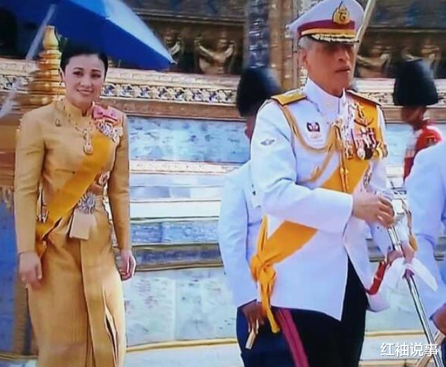苏提达|提拉蓬高调分享美照，跟69岁泰王甜蜜度假，隔空给苏提达施压