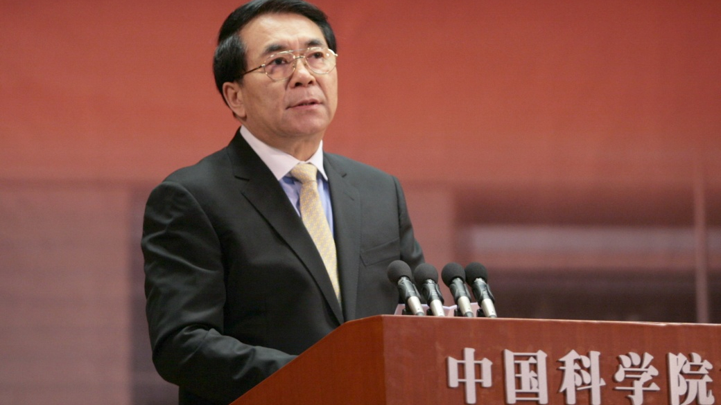 光刻机|中科院突破EUV技术,ASML光刻机紧急降价,中国芯将迎百年变局?