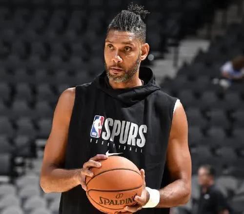 发型 在NBA，球员个人实力与发型复杂程度成反比