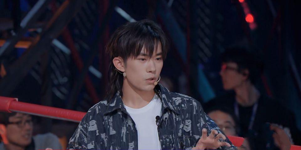 易烊千玺|《街舞4》第一次录制，节目组就发布声明，幸好易烊千玺没去