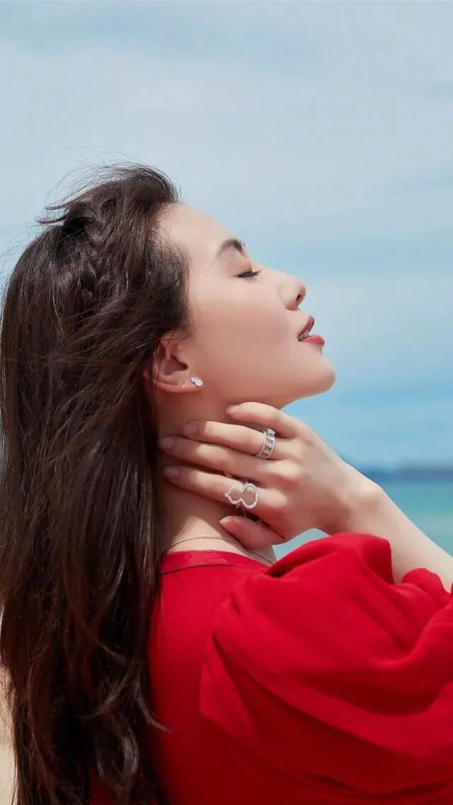 刘诗诗|刘诗诗,气质美女,性感成熟,好迷人