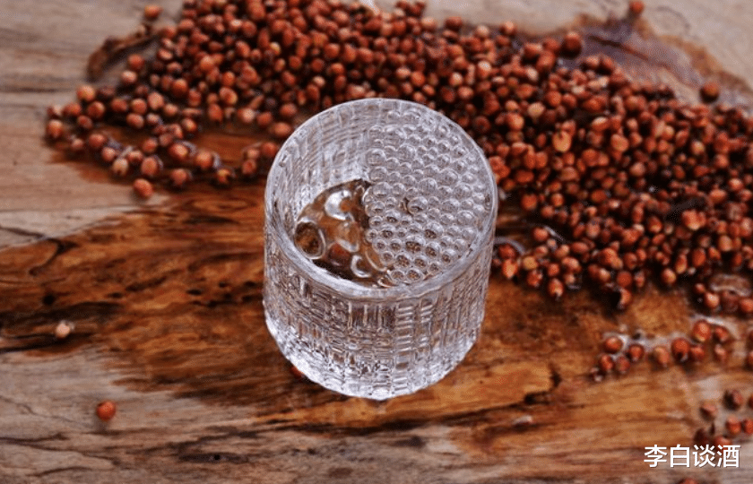 厦门 中国2款“无人问津”酒，明明是100%珍品纯酿，因名字被抛弃