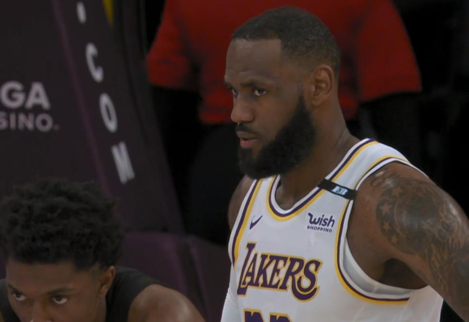 勒布朗·詹姆斯|悲喜交加！湖人赢球却传来詹姆斯坏消息，脚踝伤病难以得到改善