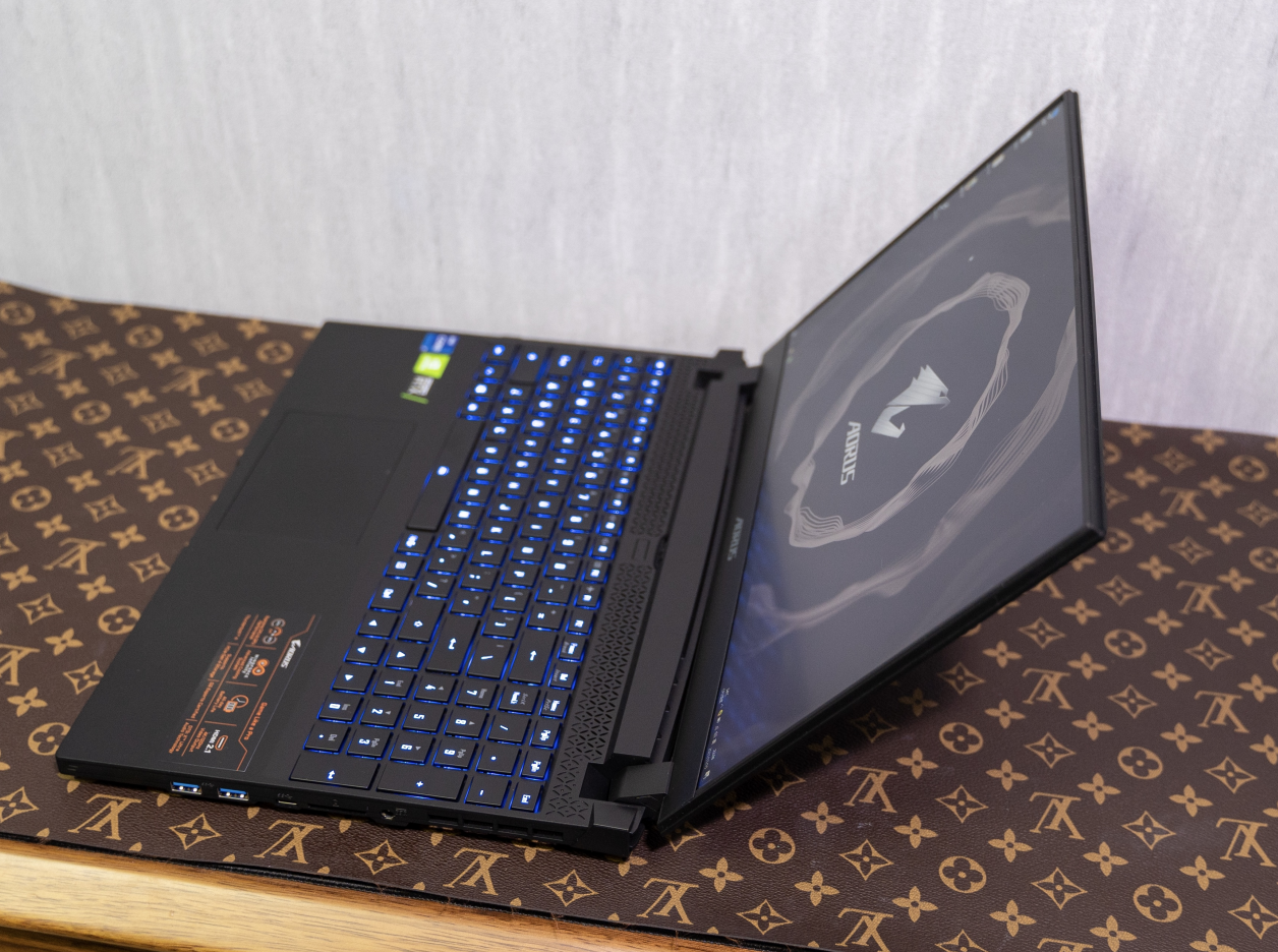 雷军|鱼和熊掌可以兼得,AORUS 15P XD测评