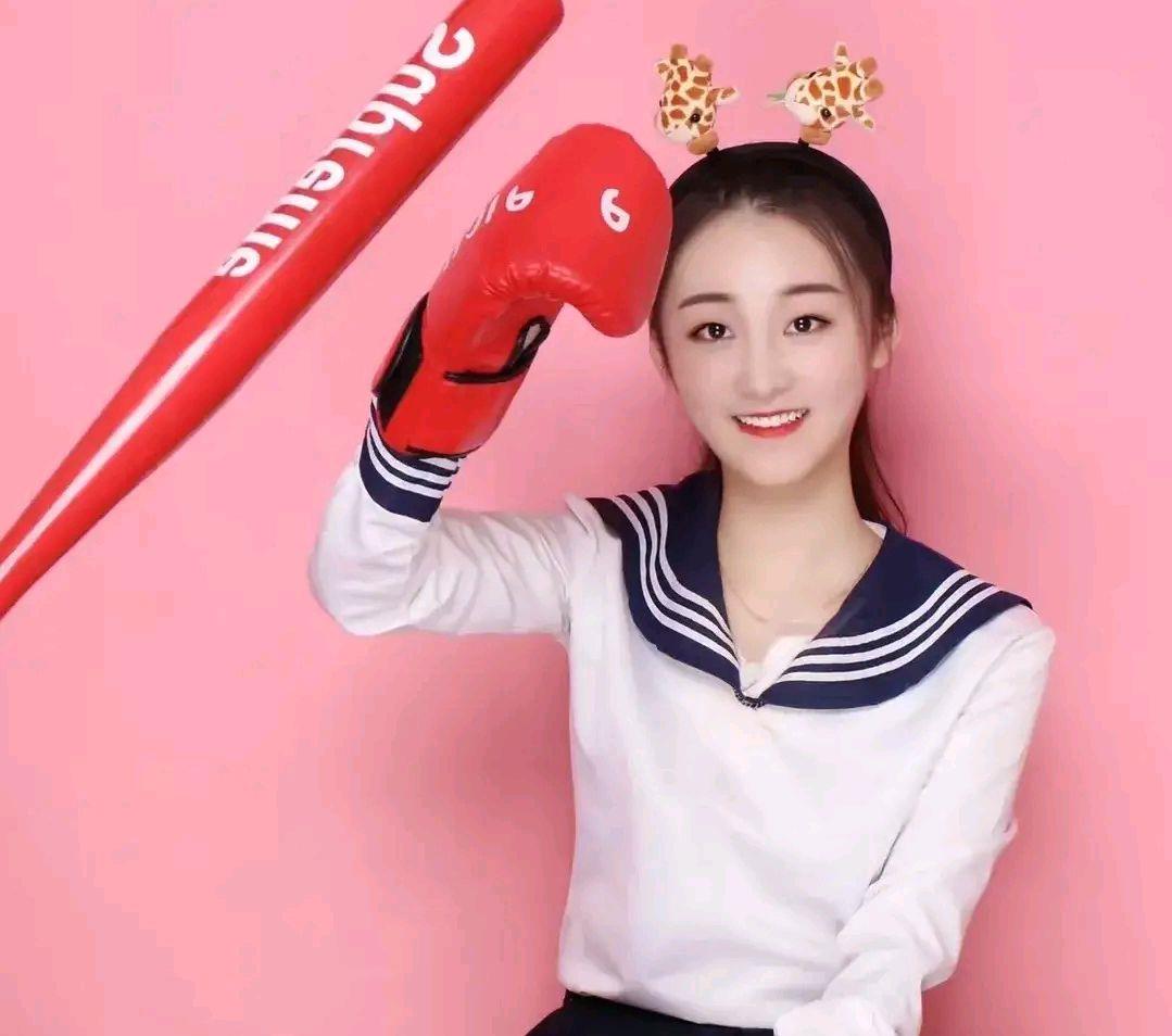 陈亚男|陈亚男离婚后首次开播被骂下线？回应称不会销号，还会带货挣钱