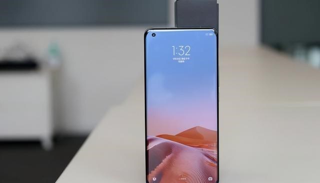 各抒己见 小米12定于12月28日发布,外观已公布,5160mAh+2亿像素跑不了!