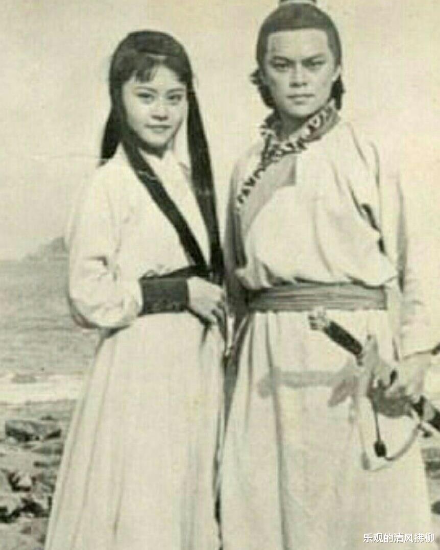 小龙女|同样是小龙女，谁在硬演，谁是仙女下凡，谁让杨过甘心等了十六年