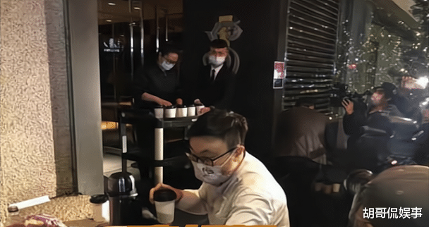 辛芷蕾|“蕾神之锤”风波后，王力宏玩起了调虎离山，提供暖心咖啡